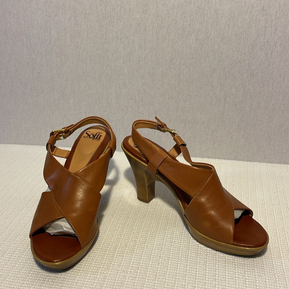 Sofft heel sandals. Size 9M